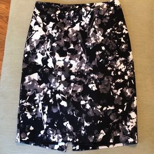 Black/white/grey skirt